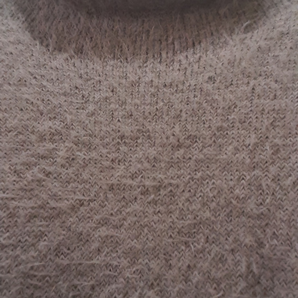 Sweater - Picture 3 of 3